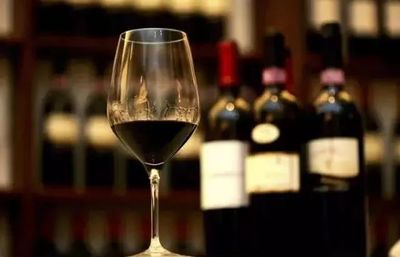 法國(guó)人葡萄酒飲用量越來越少?